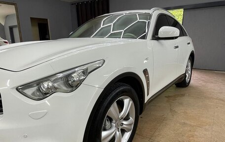 Infiniti FX II, 2010 год, 1 800 000 рублей, 14 фотография