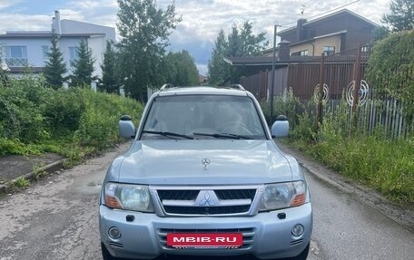 Mitsubishi Pajero III рестайлинг, 2006 год, 650 000 рублей, 2 фотография
