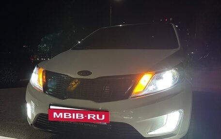 KIA Rio III рестайлинг, 2011 год, 900 000 рублей, 2 фотография