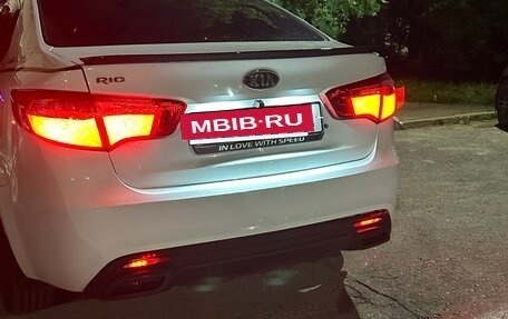 KIA Rio III рестайлинг, 2011 год, 900 000 рублей, 5 фотография