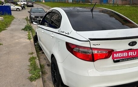 KIA Rio III рестайлинг, 2011 год, 900 000 рублей, 7 фотография