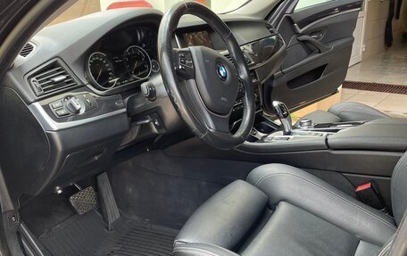 BMW 5 серия, 2015 год, 1 750 000 рублей, 2 фотография