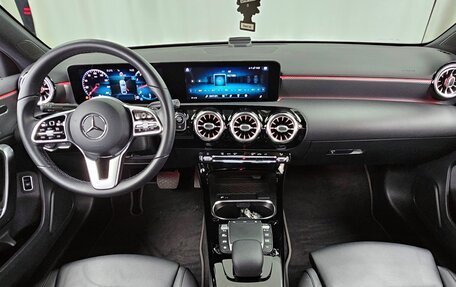 Mercedes-Benz A-Класс, 2021 год, 2 436 000 рублей, 14 фотография