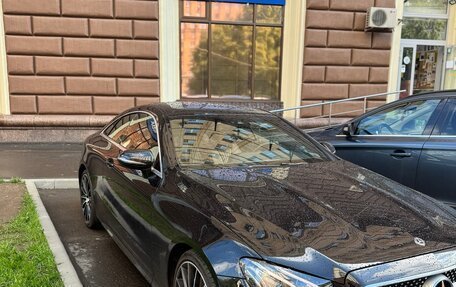 Mercedes-Benz E-Класс, 2019 год, 4 500 000 рублей, 2 фотография