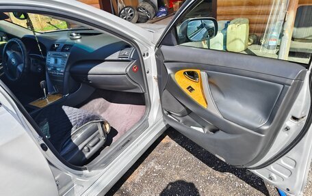 Toyota Camry, 2006 год, 850 000 рублей, 9 фотография