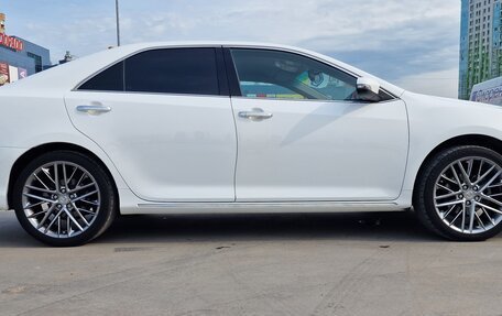 Toyota Camry, 2014 год, 1 800 000 рублей, 4 фотография