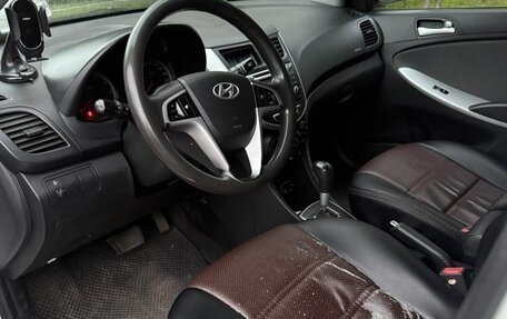 Hyundai Solaris II рестайлинг, 2014 год, 670 000 рублей, 3 фотография