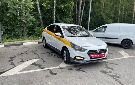 Hyundai Solaris II рестайлинг, 2017 год, 690 000 рублей, 4 фотография