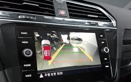 Volkswagen Tiguan II, 2020 год, 2 168 000 рублей, 9 фотография