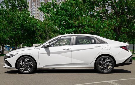 Hyundai Elantra, 2023 год, 2 390 000 рублей, 3 фотография
