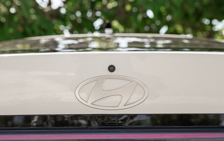 Hyundai Elantra, 2023 год, 2 390 000 рублей, 25 фотография