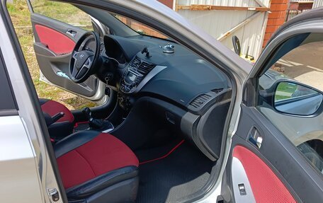 Hyundai Solaris II рестайлинг, 2011 год, 800 000 рублей, 14 фотография