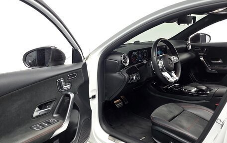 Mercedes-Benz A-Класс AMG, 2021 год, 3 486 000 рублей, 10 фотография