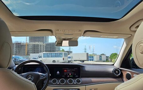 Mercedes-Benz E-Класс, 2016 год, 2 800 000 рублей, 9 фотография