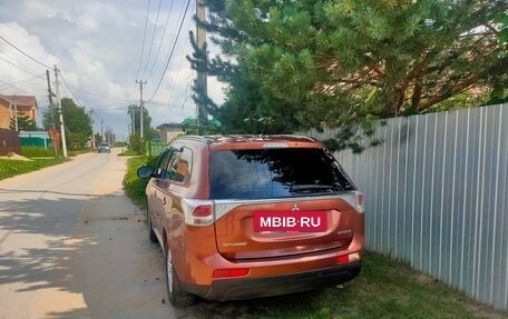 Mitsubishi Outlander III рестайлинг 3, 2012 год, 1 600 000 рублей, 7 фотография