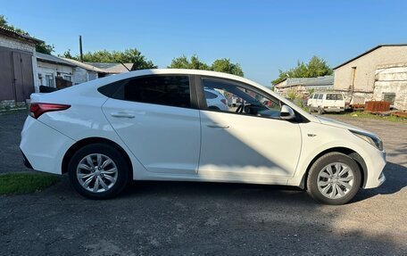 Hyundai Solaris II рестайлинг, 2019 год, 1 200 000 рублей, 4 фотография