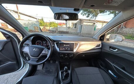 Hyundai Solaris II рестайлинг, 2019 год, 1 200 000 рублей, 11 фотография