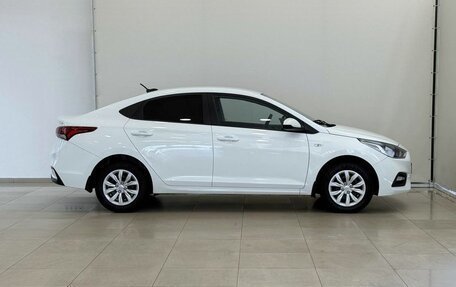 Hyundai Solaris II рестайлинг, 2017 год, 1 240 000 рублей, 11 фотография