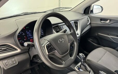 Hyundai Solaris II рестайлинг, 2017 год, 1 240 000 рублей, 12 фотография