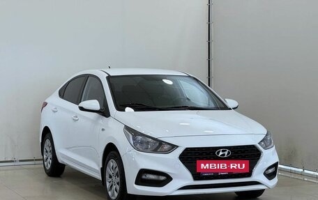 Hyundai Solaris II рестайлинг, 2017 год, 1 240 000 рублей, 2 фотография