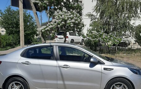 KIA Rio III рестайлинг, 2013 год, 1 280 000 рублей, 5 фотография