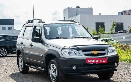 Chevrolet Niva I рестайлинг, 2015 год, 595 000 рублей, 3 фотография
