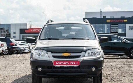 Chevrolet Niva I рестайлинг, 2015 год, 595 000 рублей, 2 фотография