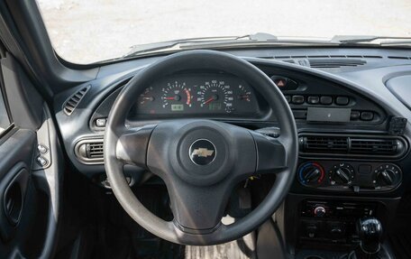 Chevrolet Niva I рестайлинг, 2015 год, 595 000 рублей, 15 фотография