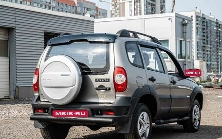 Chevrolet Niva I рестайлинг, 2015 год, 595 000 рублей, 6 фотография
