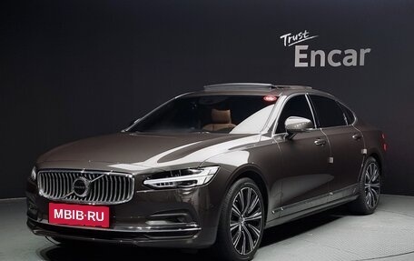 Volvo S90 II рестайлинг, 2021 год, 2 858 000 рублей, 1 фотография