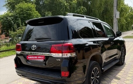 Toyota Land Cruiser 200, 2017 год, 5 900 000 рублей, 5 фотография