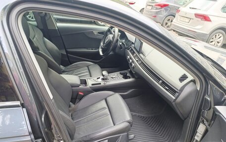 Audi A4, 2017 год, 2 300 000 рублей, 7 фотография