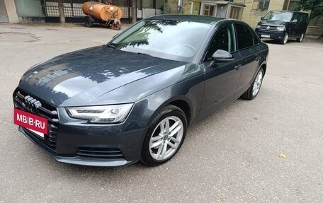 Audi A4, 2017 год, 2 300 000 рублей, 2 фотография