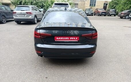 Audi A4, 2017 год, 2 300 000 рублей, 5 фотография