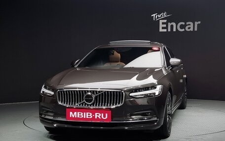 Volvo S90 II рестайлинг, 2021 год, 2 858 000 рублей, 3 фотография