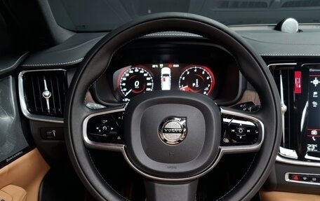 Volvo S90 II рестайлинг, 2021 год, 2 858 000 рублей, 12 фотография