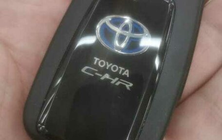 Toyota C-HR I рестайлинг, 2019 год, 2 450 000 рублей, 2 фотография