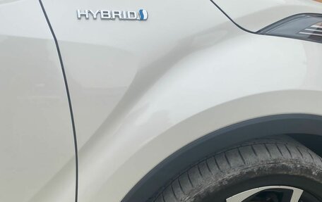 Toyota C-HR I рестайлинг, 2019 год, 2 450 000 рублей, 22 фотография