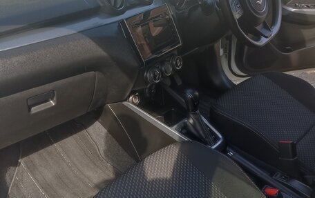Suzuki Swift V, 2017 год, 1 380 000 рублей, 10 фотография