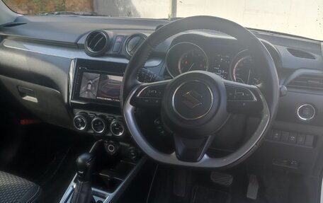 Suzuki Swift V, 2017 год, 1 380 000 рублей, 12 фотография