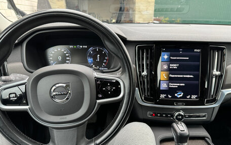 Volvo V90 Cross Country I рестайлинг, 2020 год, 3 850 000 рублей, 10 фотография
