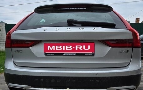 Volvo V90 Cross Country I рестайлинг, 2020 год, 3 850 000 рублей, 6 фотография