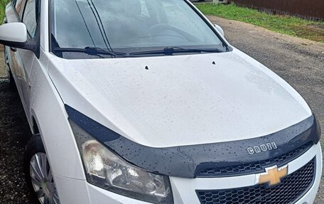 Chevrolet Cruze II, 2011 год, 650 000 рублей, 3 фотография