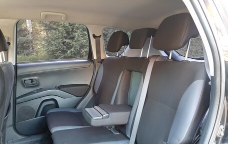 Mitsubishi Outlander III рестайлинг 3, 2010 год, 1 050 000 рублей, 11 фотография