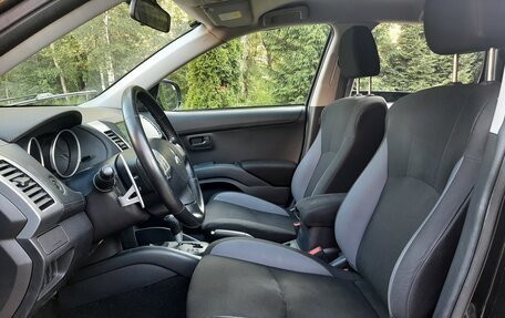 Mitsubishi Outlander III рестайлинг 3, 2010 год, 1 050 000 рублей, 9 фотография