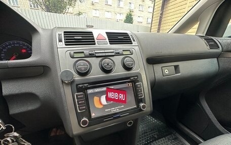 Volkswagen Touran III, 2009 год, 644 000 рублей, 12 фотография