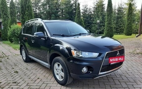 Mitsubishi Outlander III рестайлинг 3, 2010 год, 1 050 000 рублей, 7 фотография