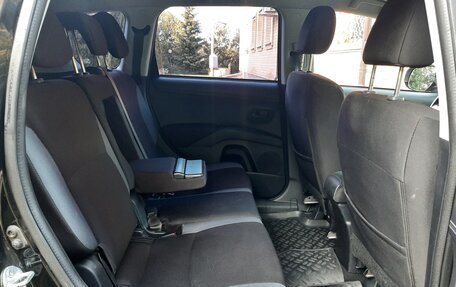 Mitsubishi Outlander III рестайлинг 3, 2010 год, 1 050 000 рублей, 12 фотография