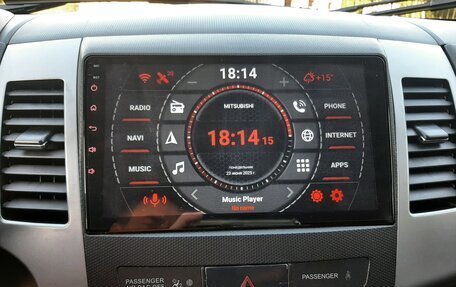 Mitsubishi Outlander III рестайлинг 3, 2010 год, 1 050 000 рублей, 16 фотография