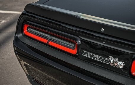 Dodge Challenger III рестайлинг 2, 2021 год, 7 000 000 рублей, 9 фотография